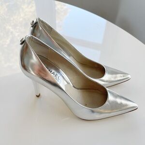 Michael Kors Patent Leather Heels Metallic Silver - 5.5